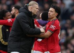 Scholes Merasa Berjasa Setelah Lisandro Martinez Menghadapi Haaland