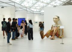 Instalasi Raksasa Iwan Effendi Terpopuler di Art Jakarta Papers 2026