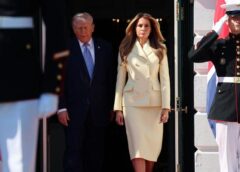 Melania Trump Tampil Serba Kuning Saat Sambut Raja Charles di Gedung Putih, Sepatu Menarik Perhatian