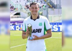 Jay Idzes Raih Trofi Pemain Terbaik Pertandingan Serie A