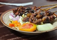 8 Tempat Makan Sate Buntel di Jogja dengan Sensasi Juicy dan Aroma Menggoda